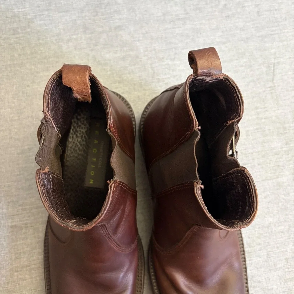 Kenneth Cole Reaction Boots Mens 7.5 Brown Leather Square Toe Buckle Y2K Chelsea